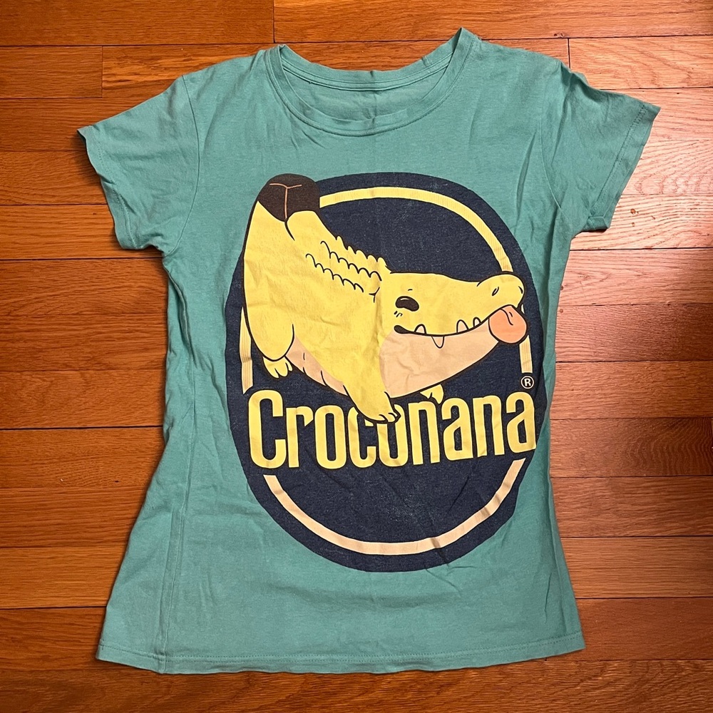 Croconana shirt, size small
